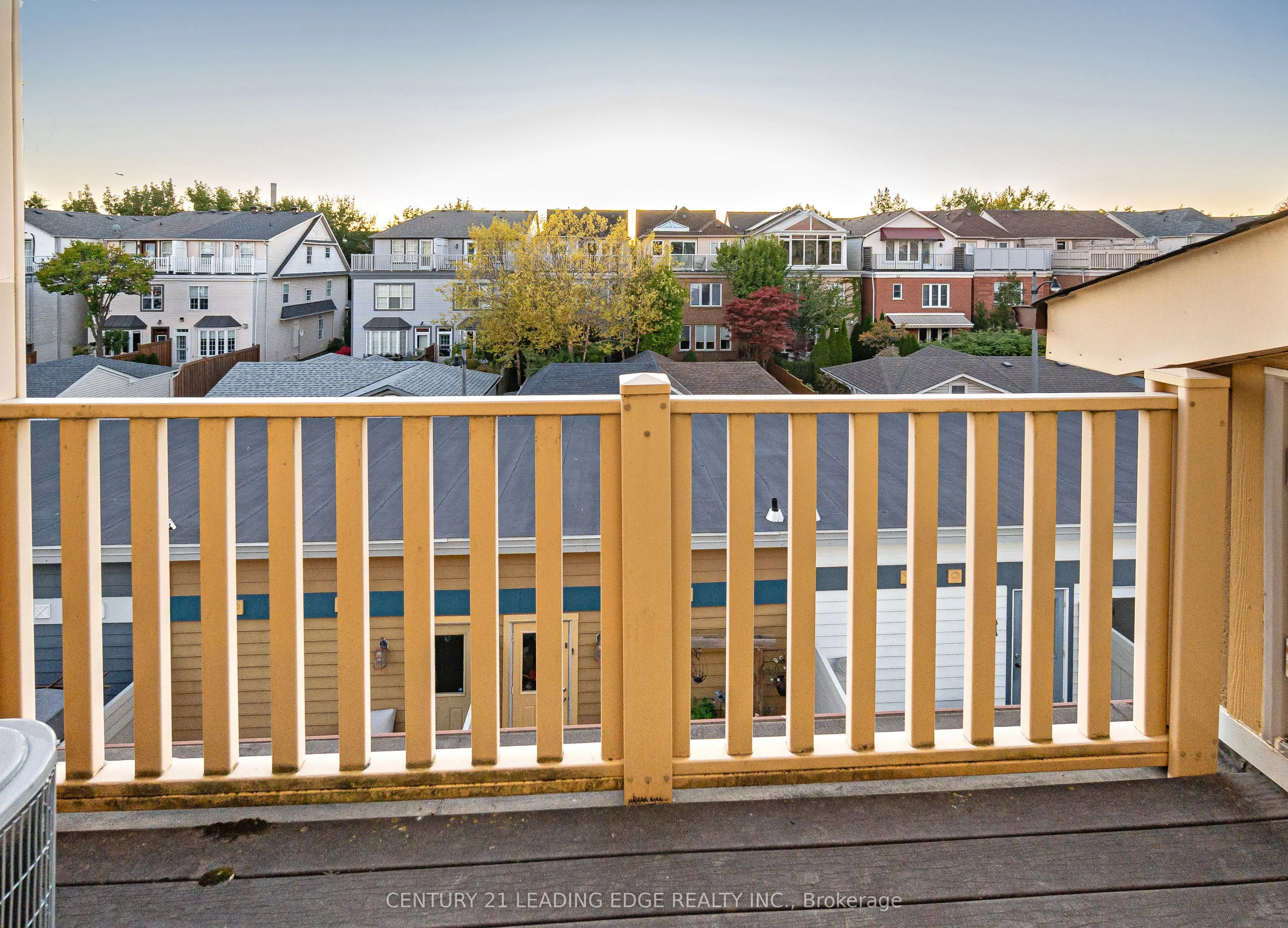 82 Woodbine Avenue