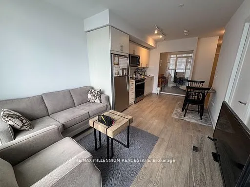 2550 simcoe Street N, #1715