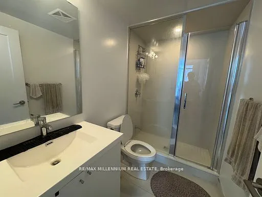 2550 simcoe Street N, #1715