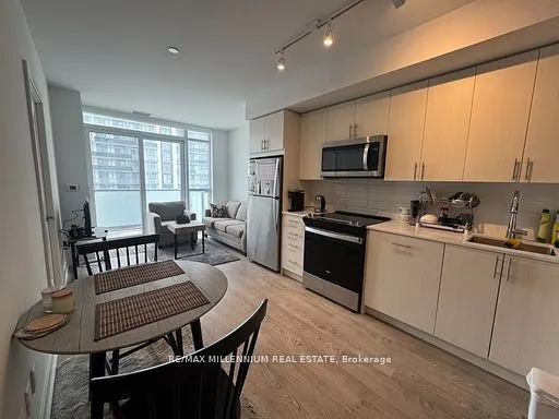 2550 simcoe Street N, #1715