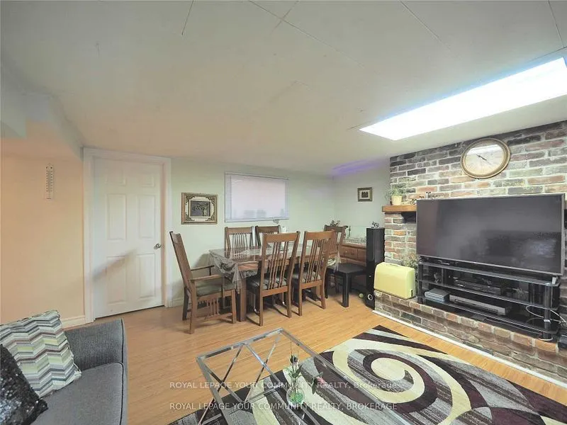 69 Samson Crescent