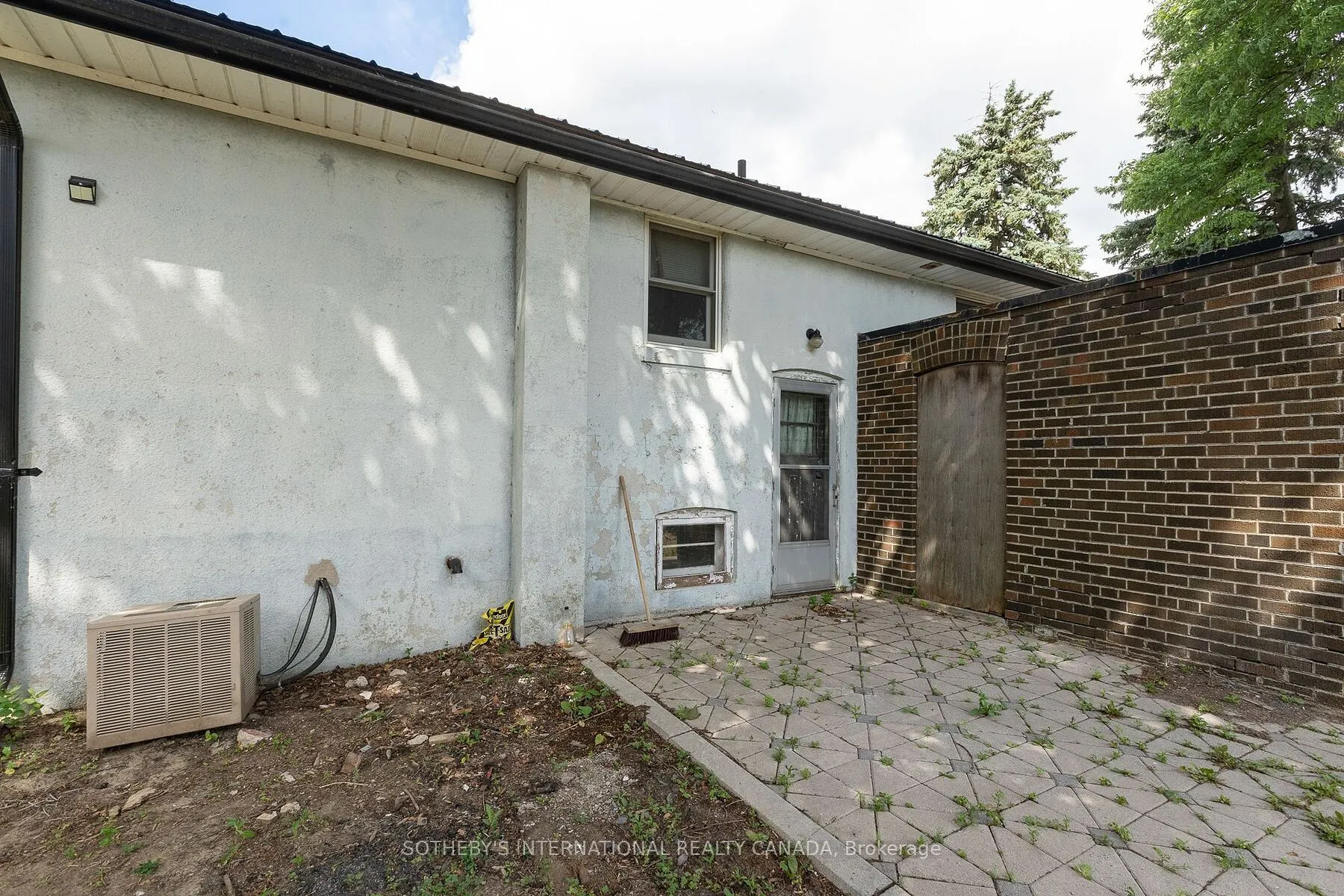 17 Ayre Point Road