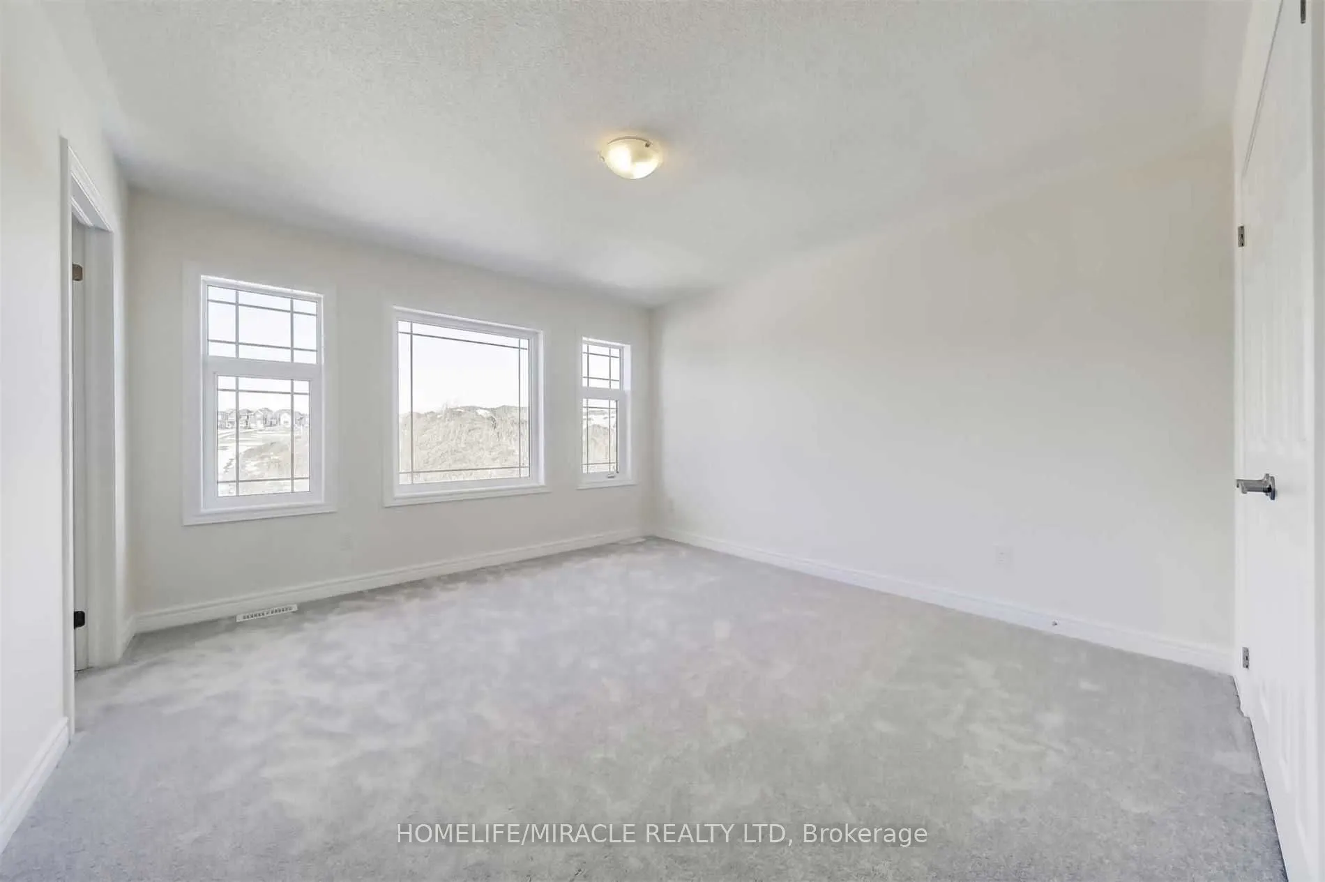 2437 Hibiscus Drive