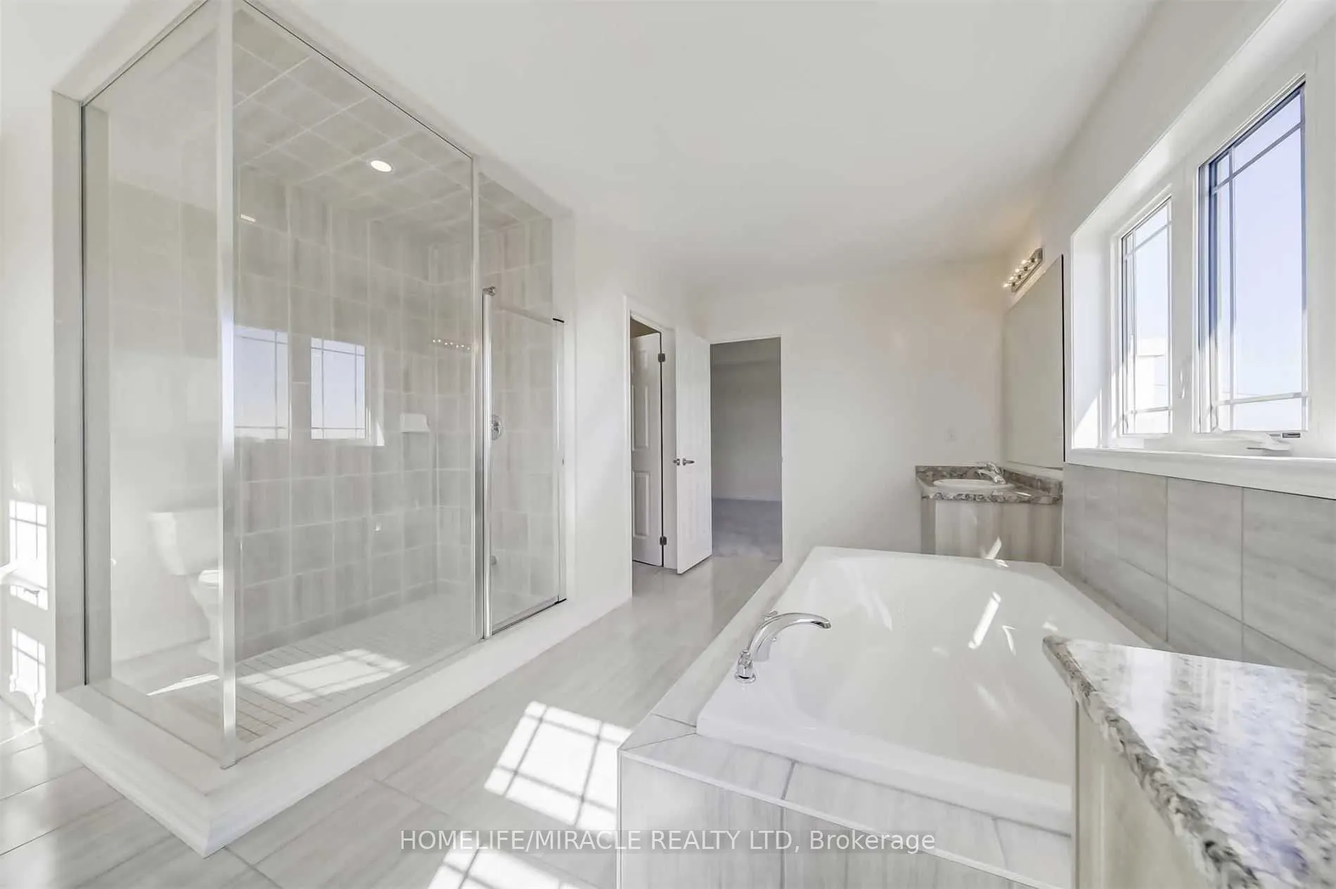 2437 Hibiscus Drive