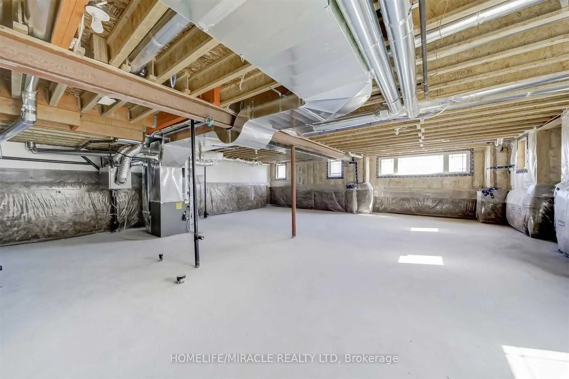 2437 Hibiscus Drive