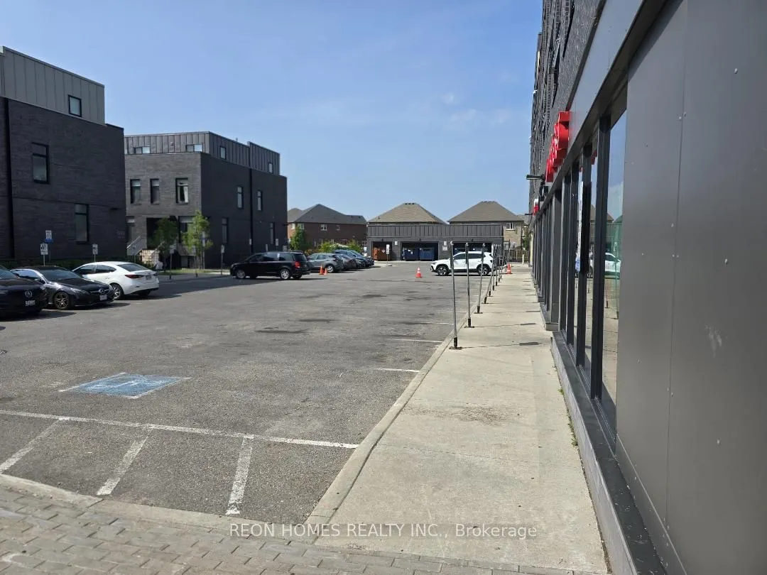 1800 Simcoe Street N, ##1