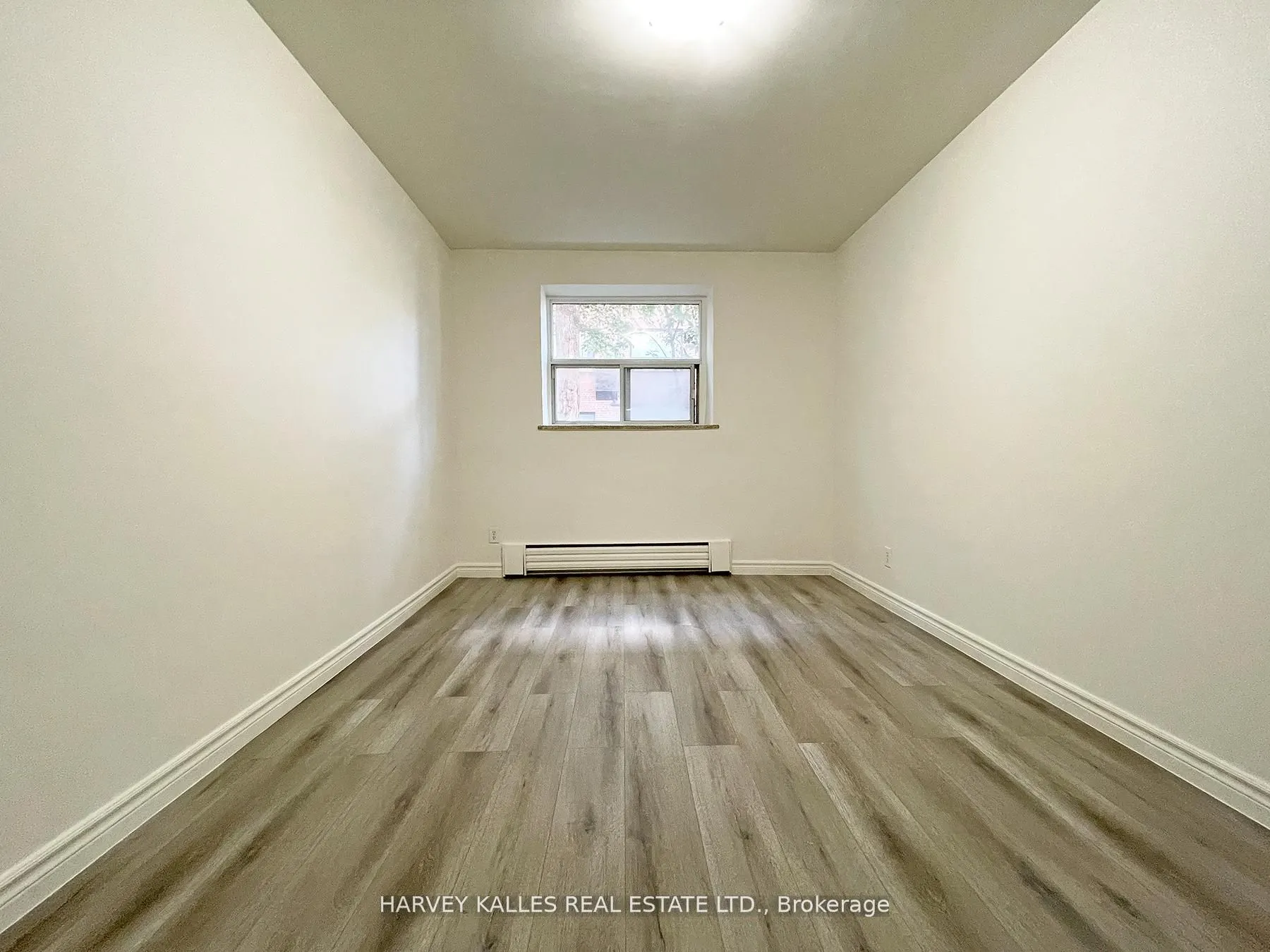 1751 Victoria Park Avenue, #103