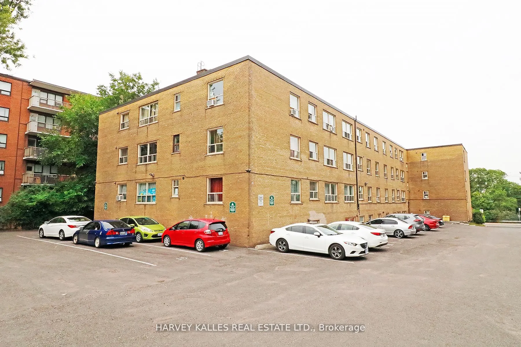 1751 Victoria Park Avenue, #103