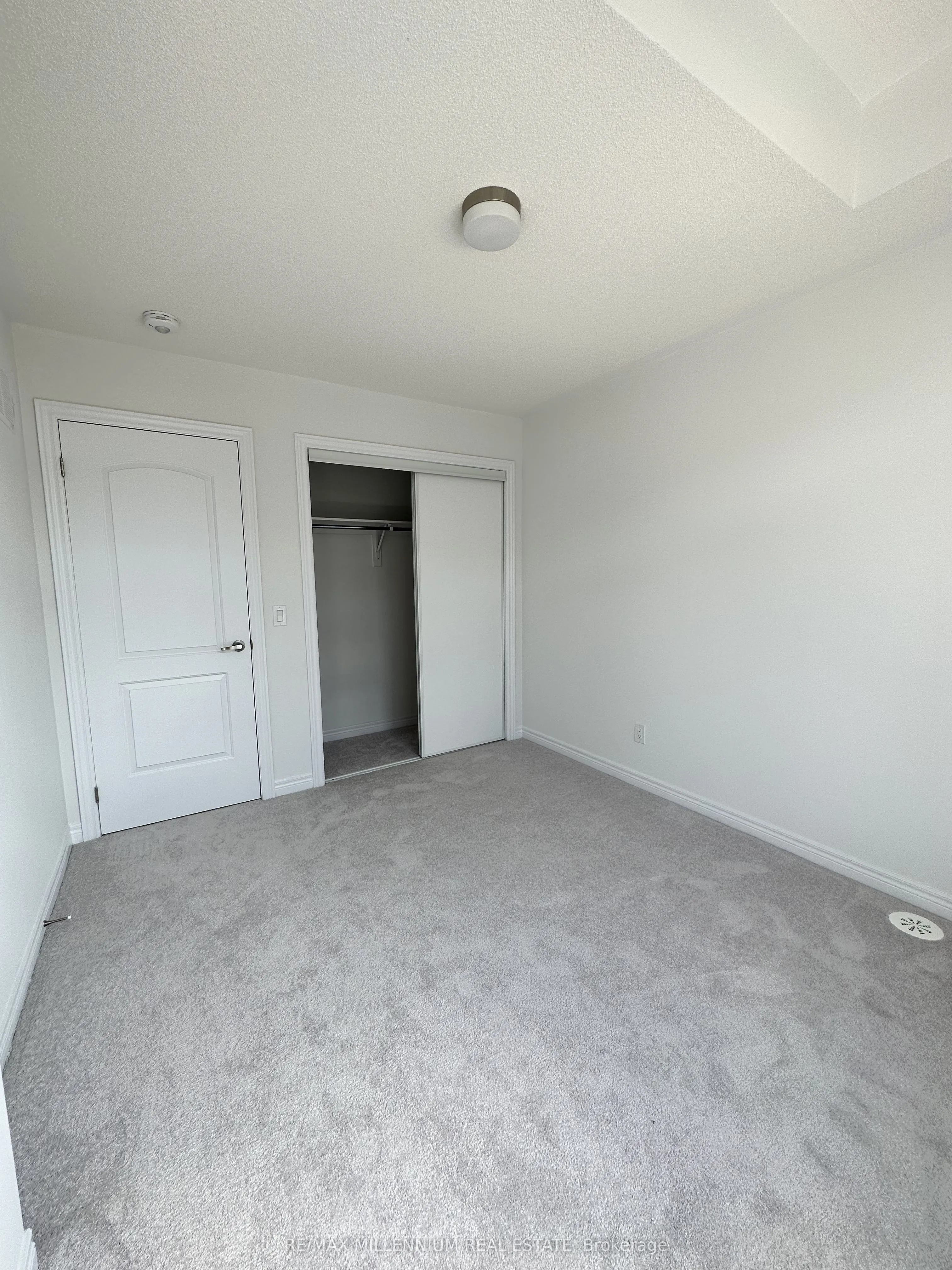 50 Sorbara Way W