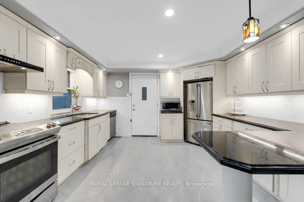 23 Burnview Crescent