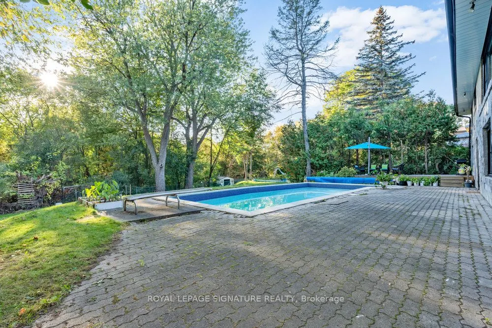 23 Burnview Crescent