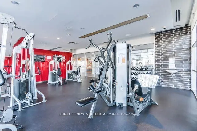 135 Village Green Square, #826
