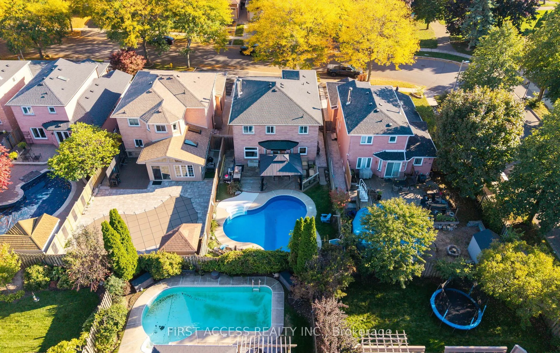 97 Deverell Street