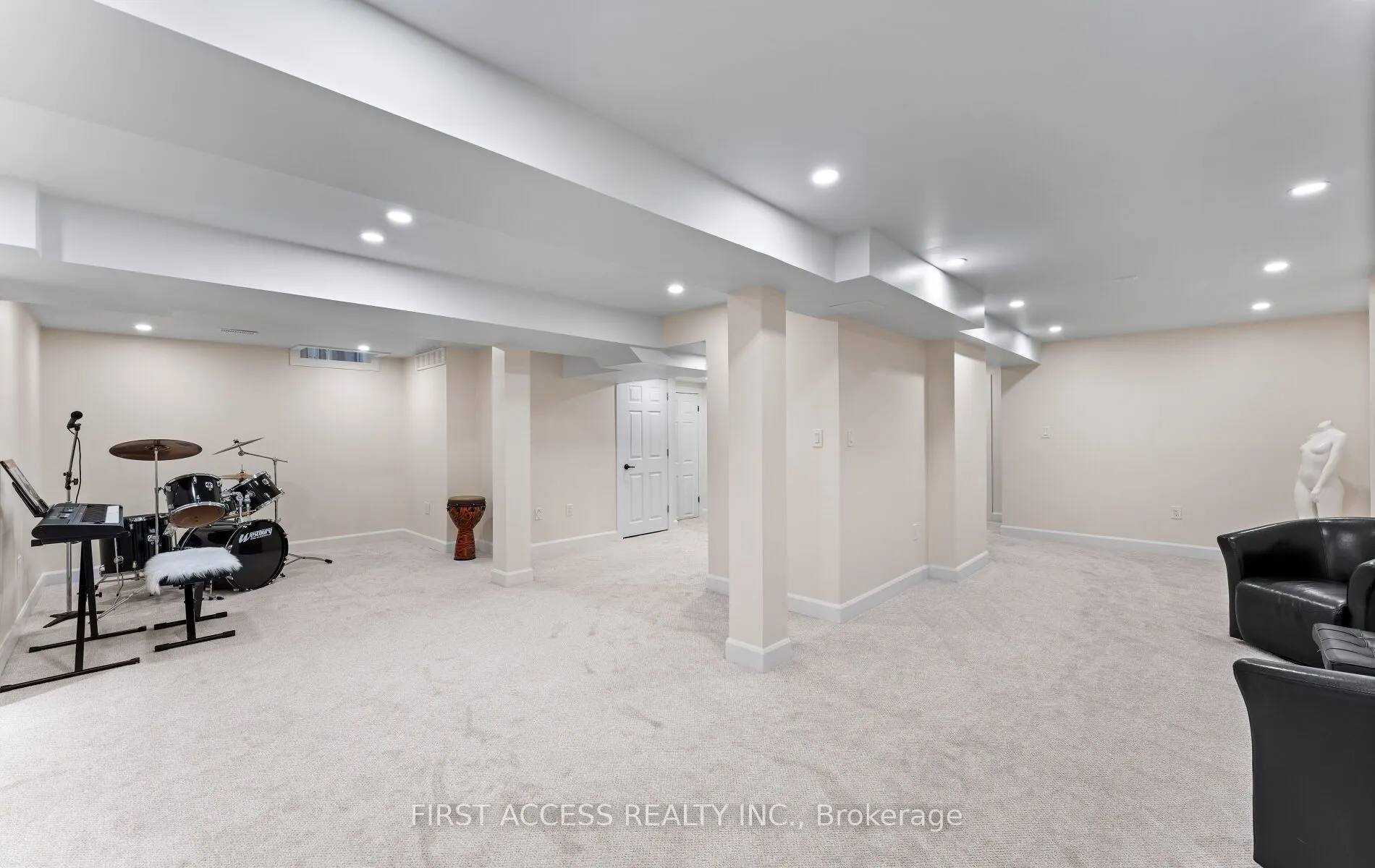 97 Deverell Street