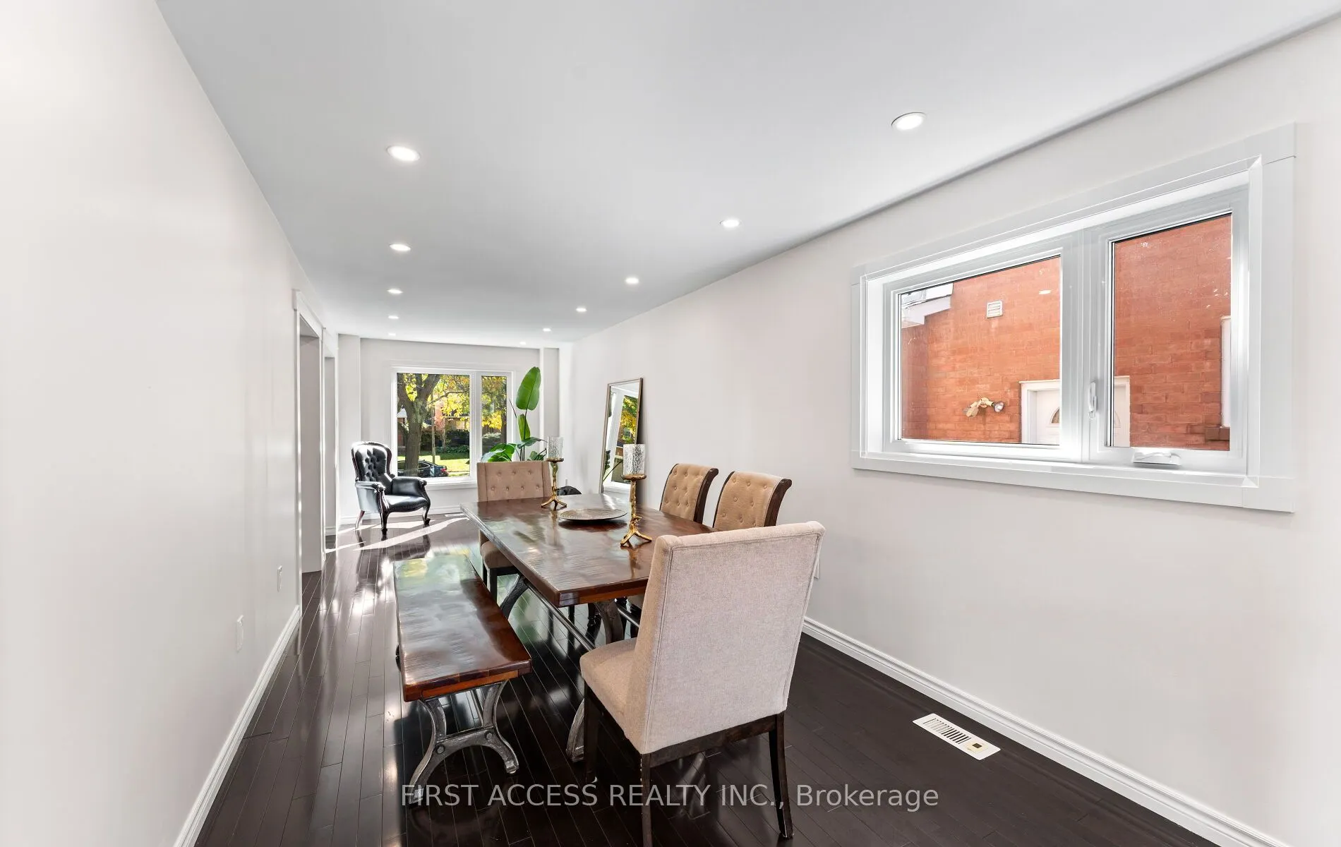 97 Deverell Street