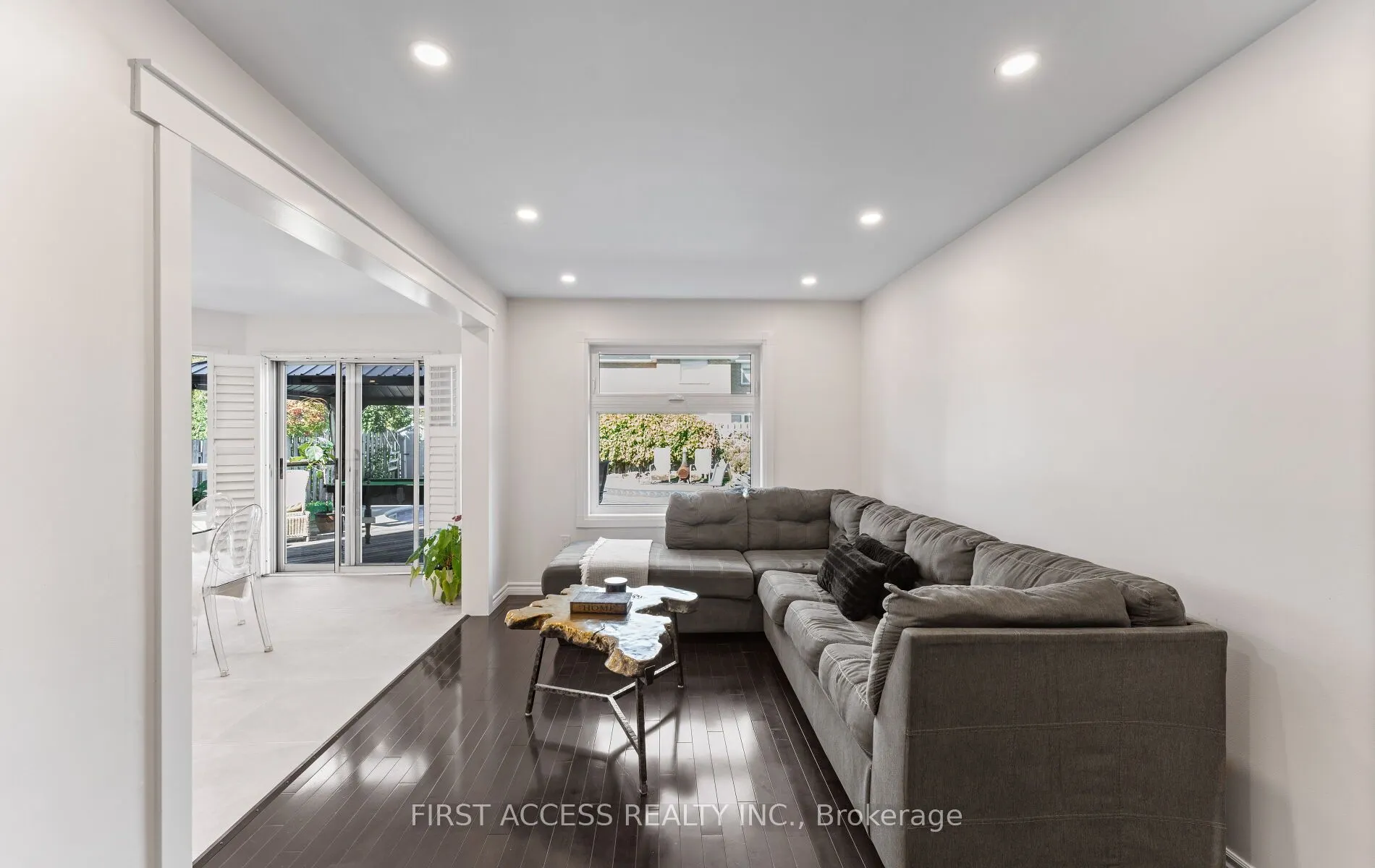 97 Deverell Street