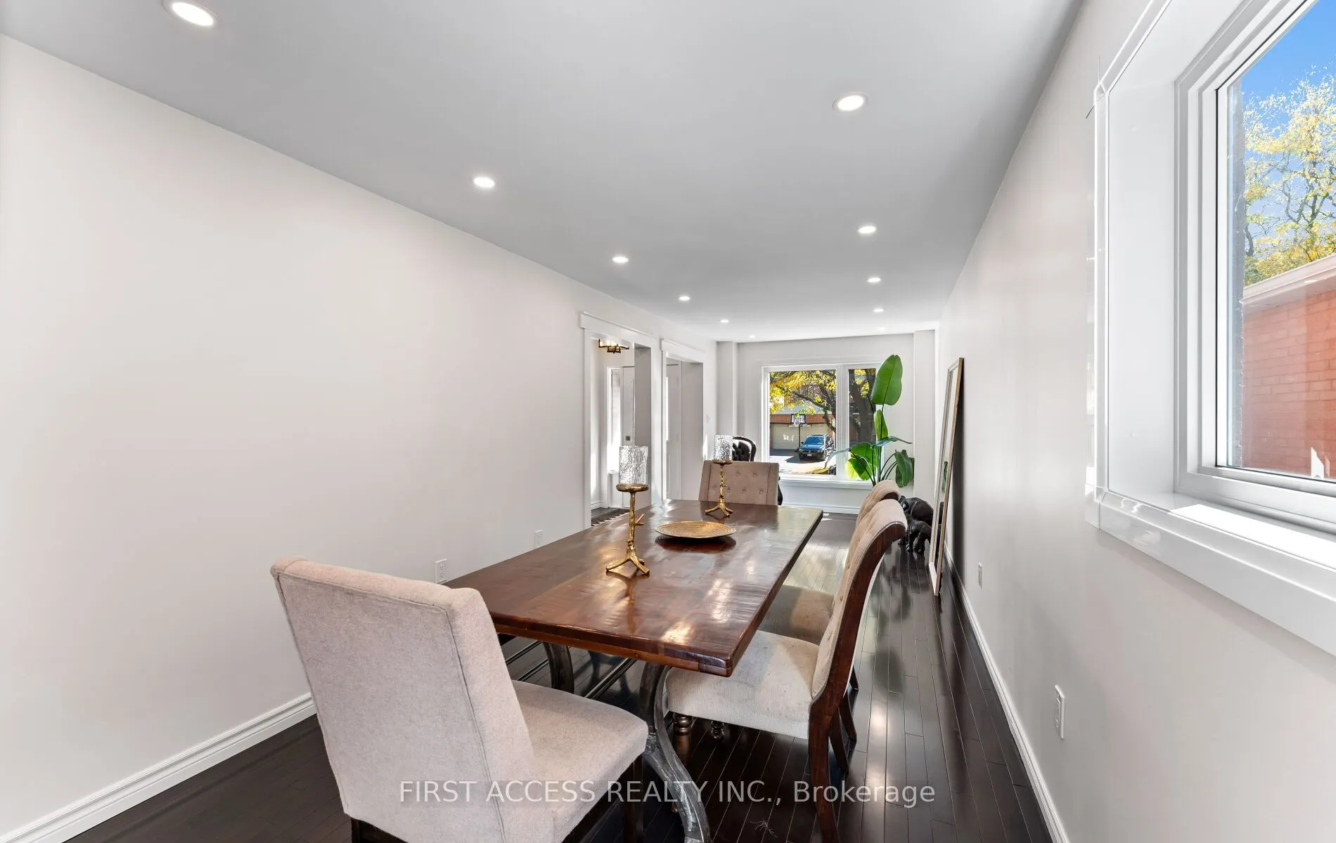 97 Deverell Street