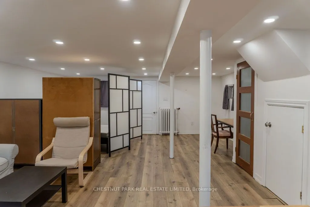 1065 Pape Avenue, #Lower