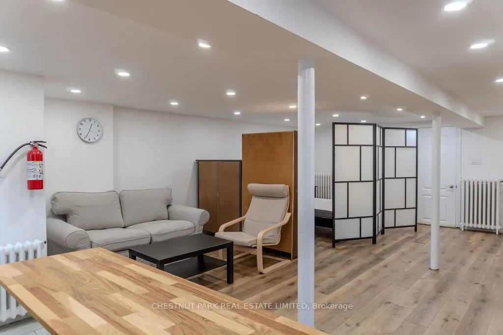 1065 Pape Avenue, #Lower