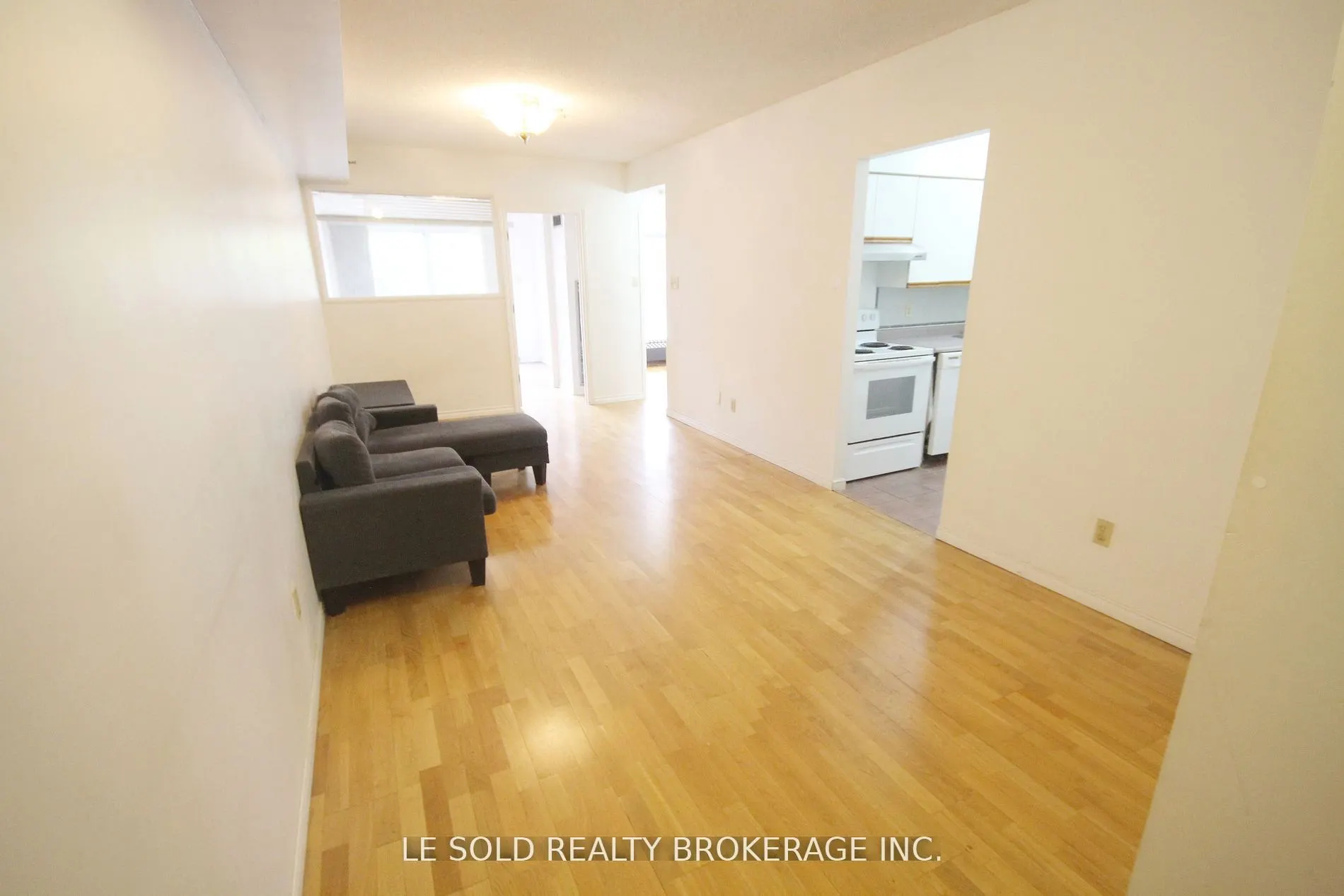 5800 Sheppard Avenue E, #218