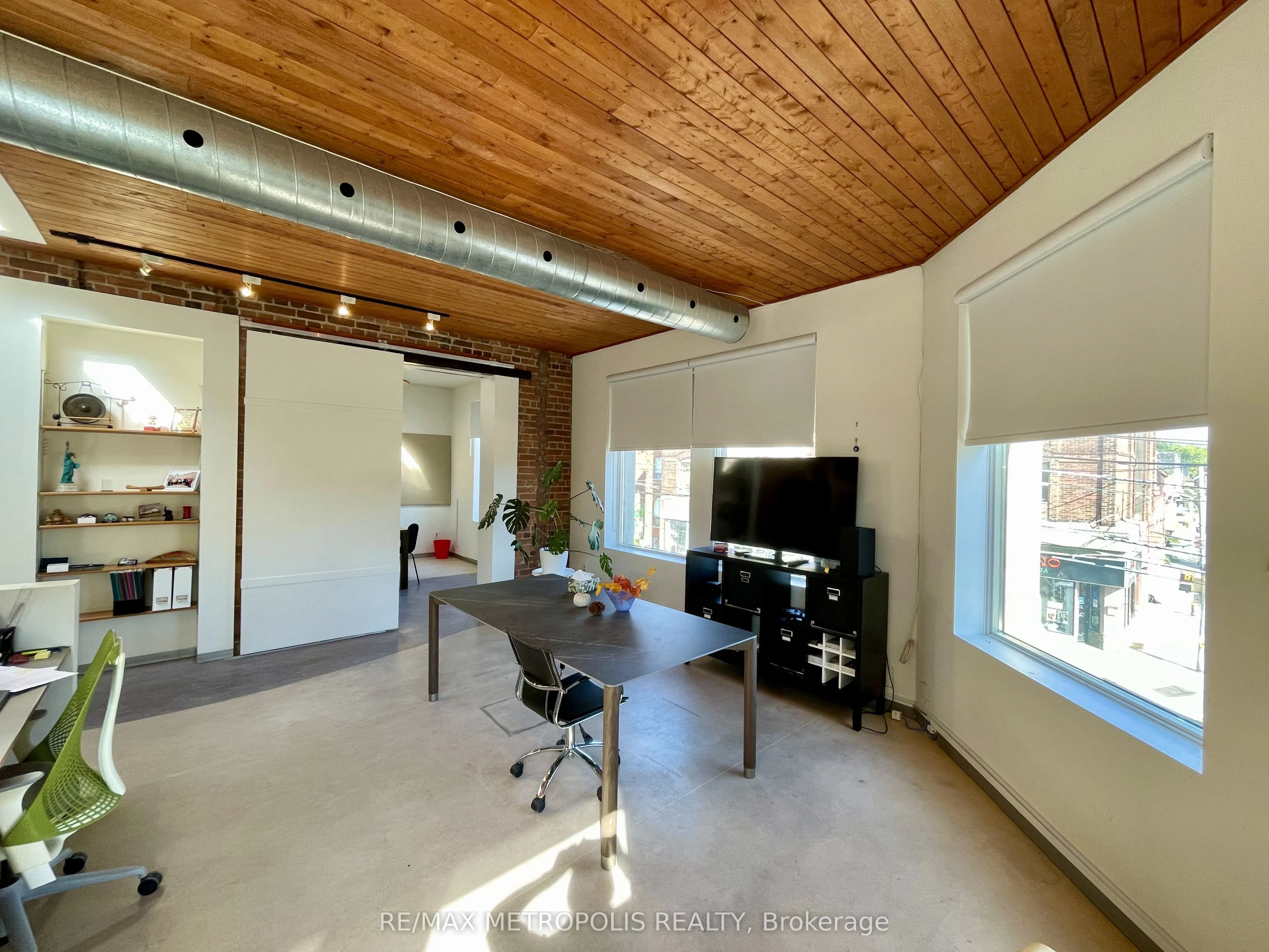 238 Broadview Avenue