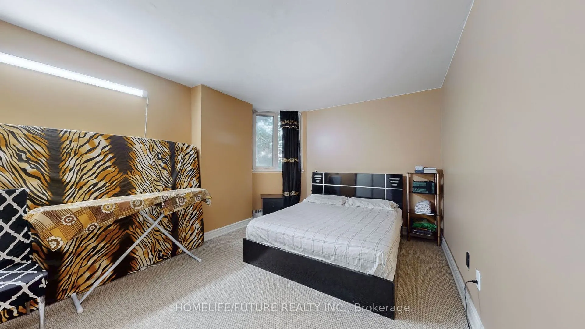 15 Sewells Road, #204