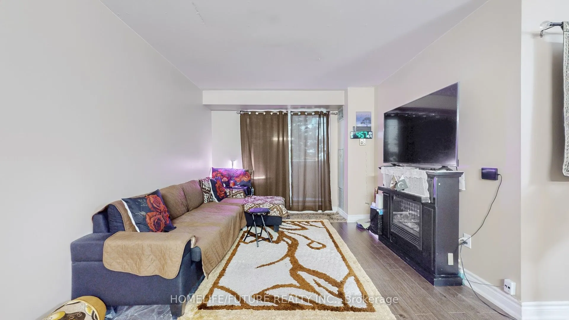 15 Sewells Road, #204