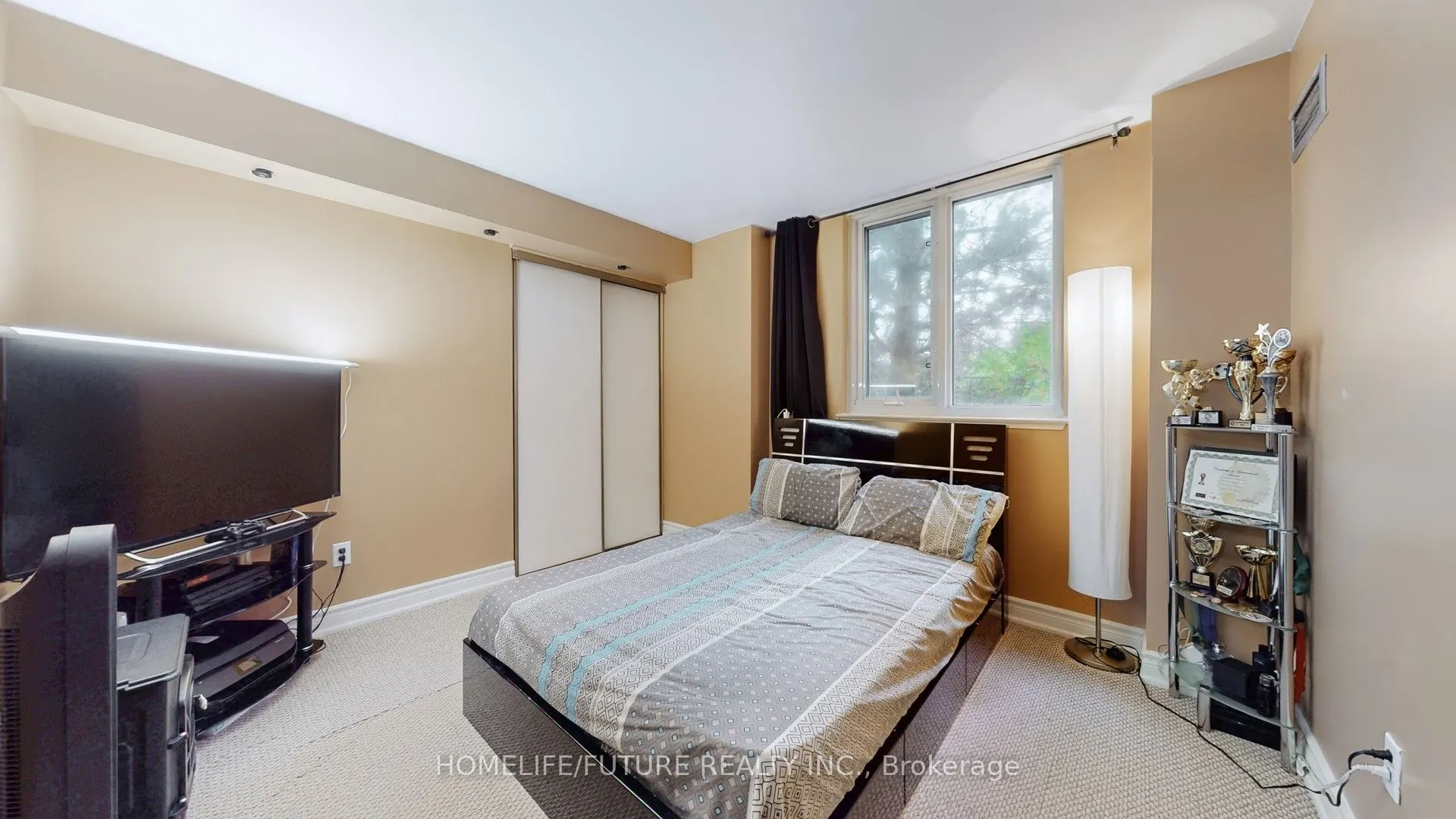 15 Sewells Road, #204