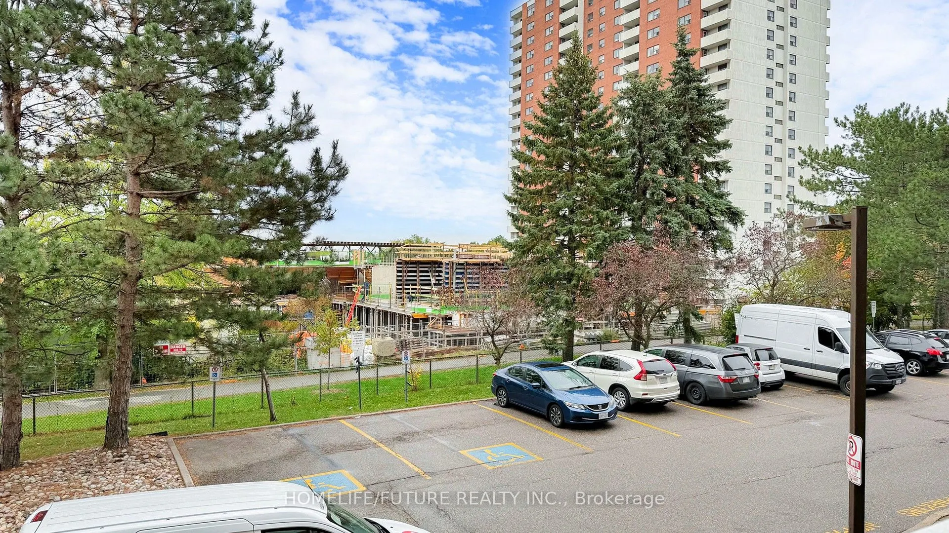 15 Sewells Road, #204