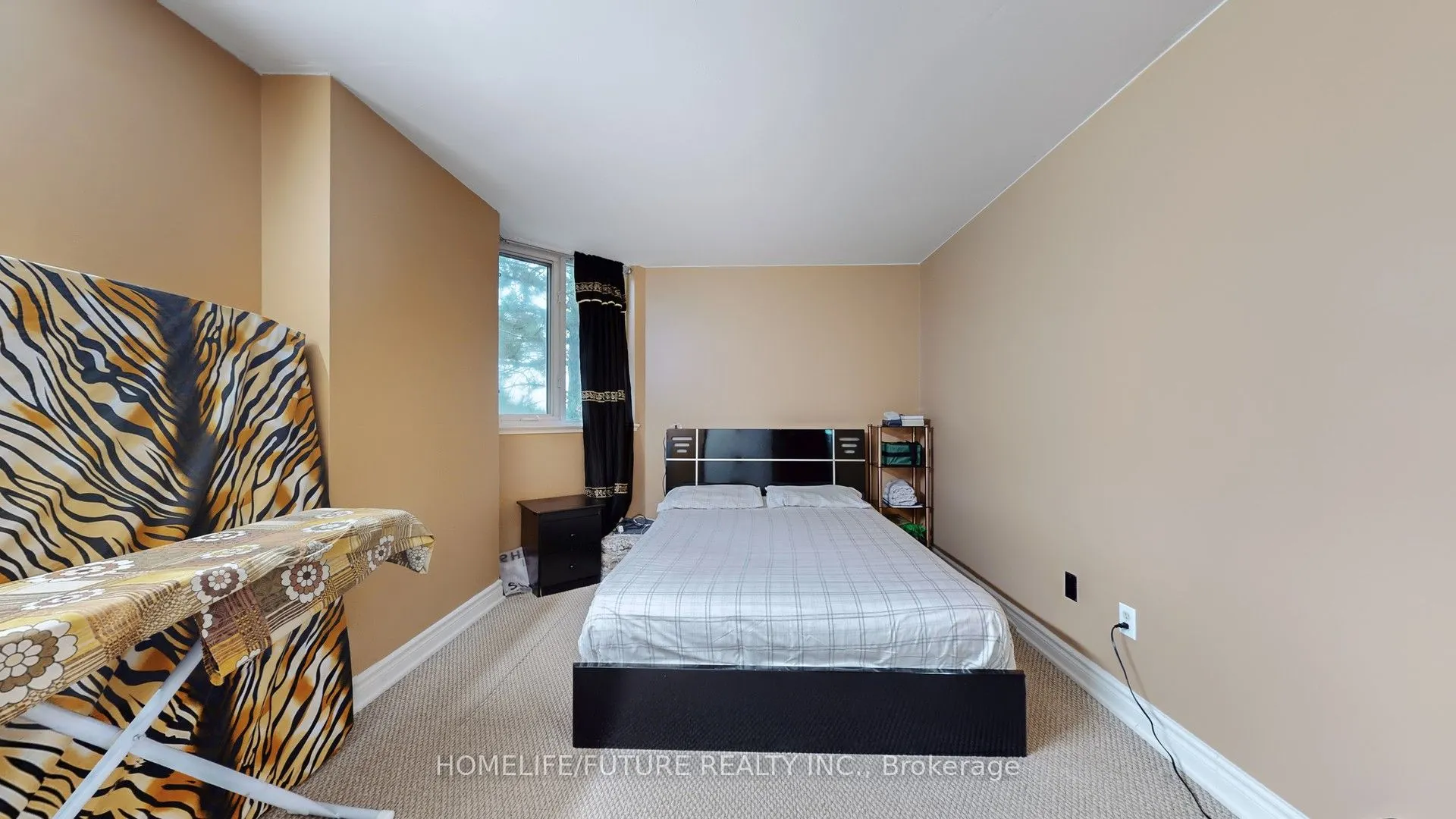 15 Sewells Road, #204