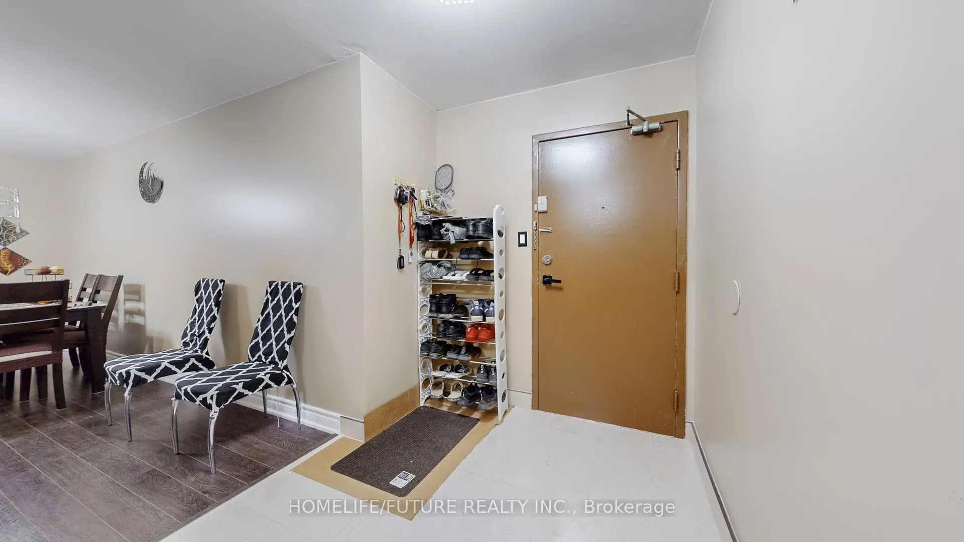15 Sewells Road, #204