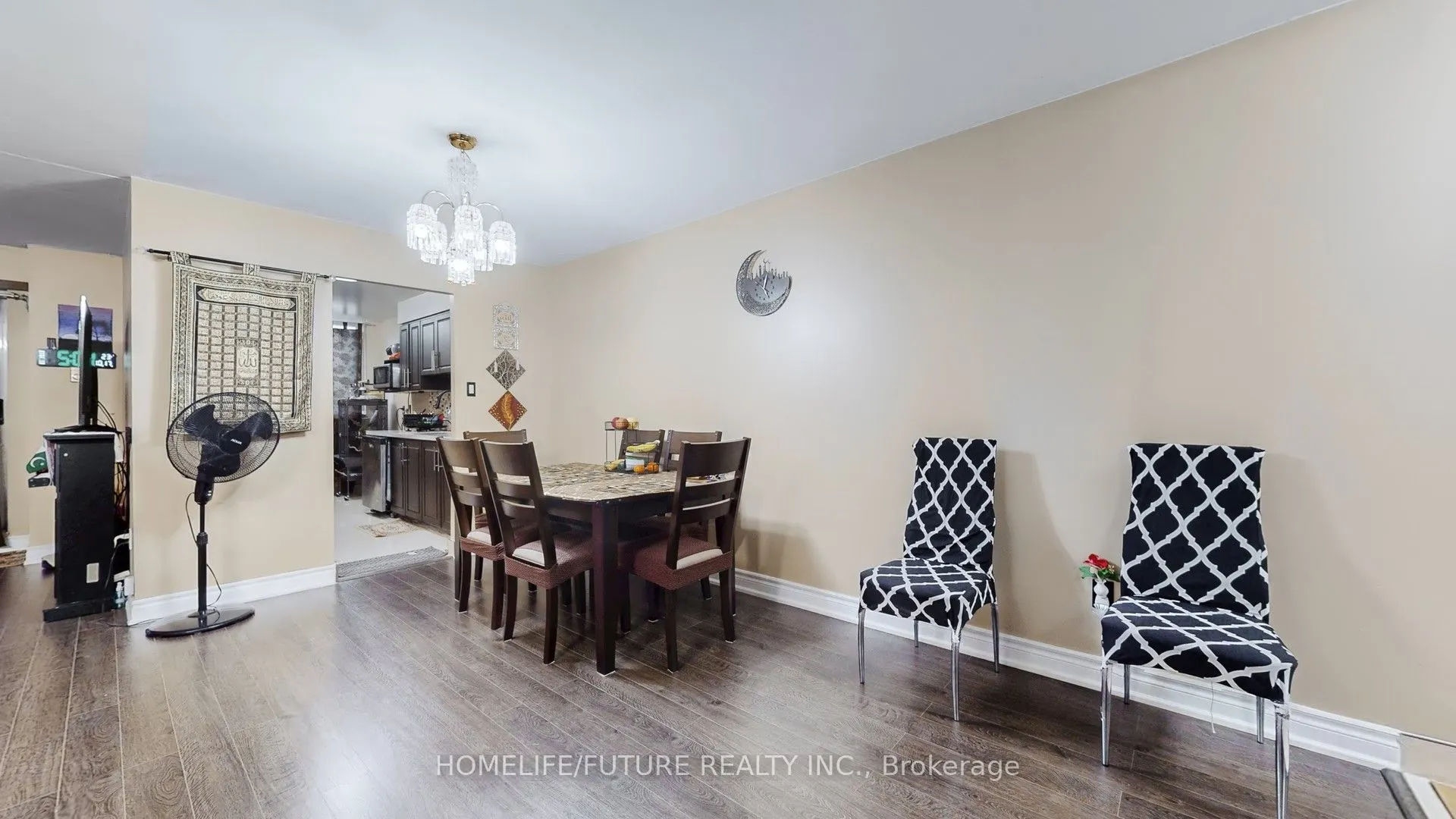 15 Sewells Road, #204
