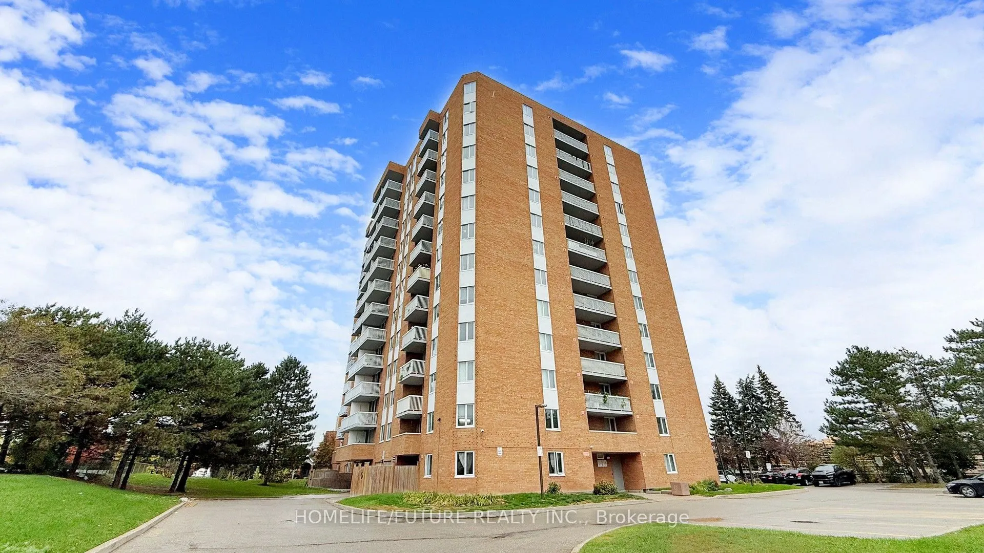 15 Sewells Road, #204