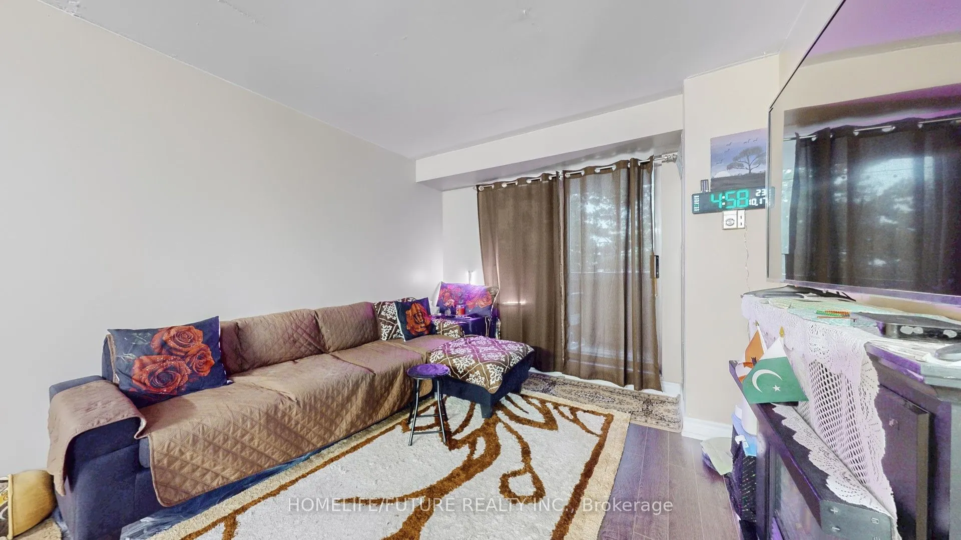 15 Sewells Road, #204