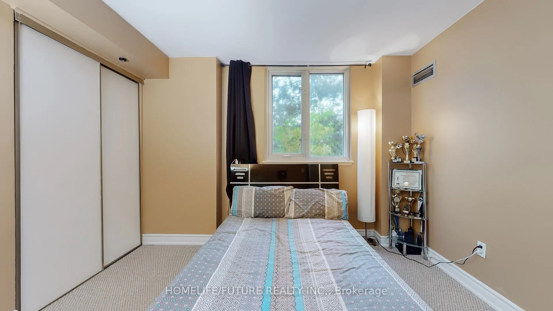 15 Sewells Road, #204