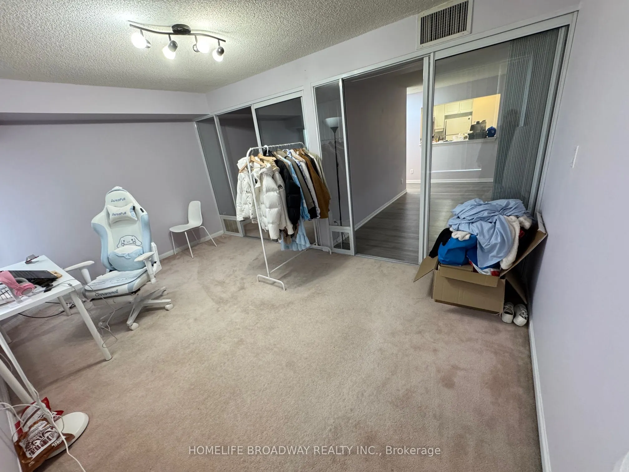 88 Corporate Drive, #1803