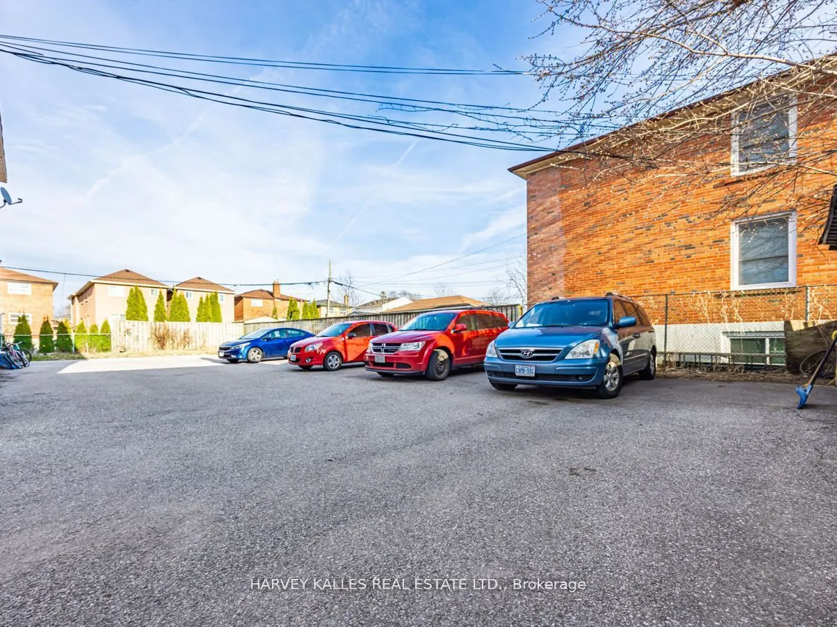 561-563 Danforth Road