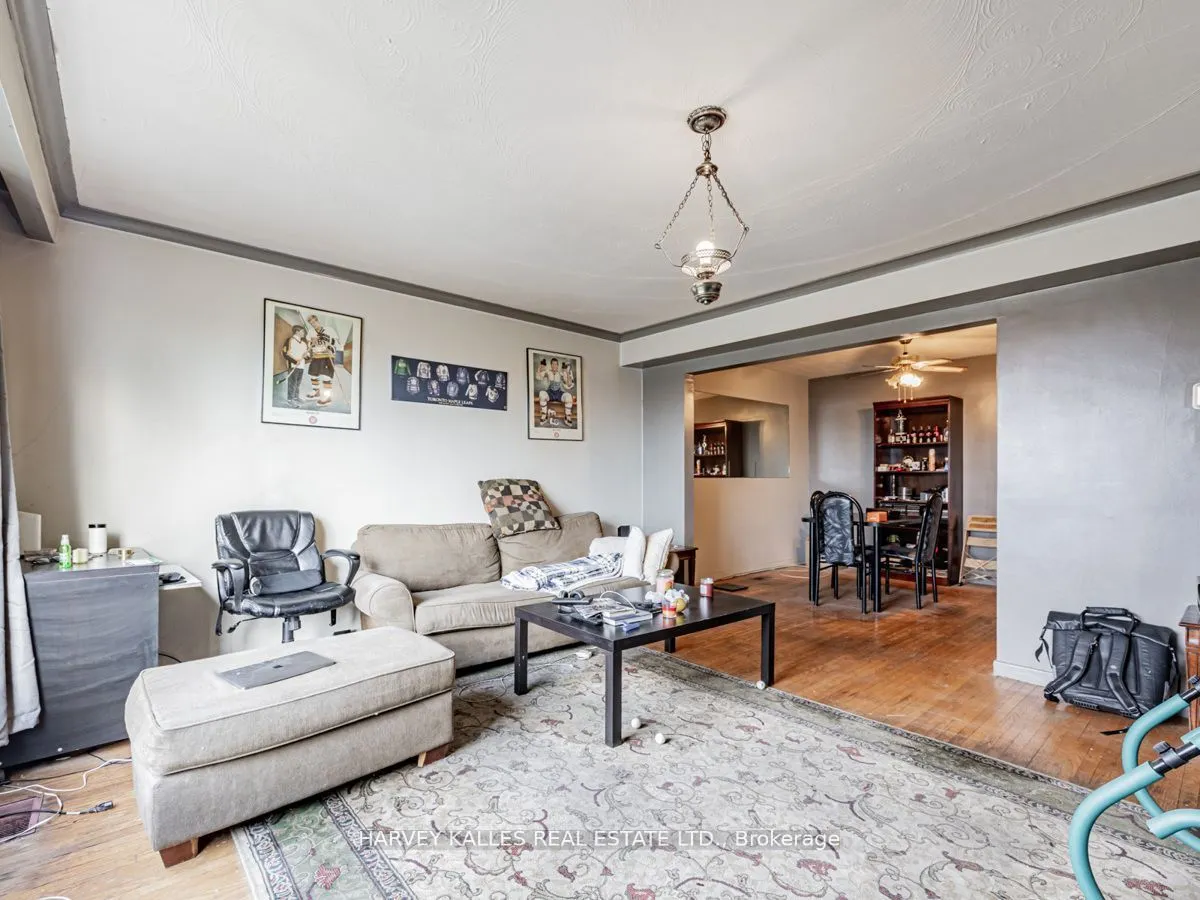 561-563 Danforth Road