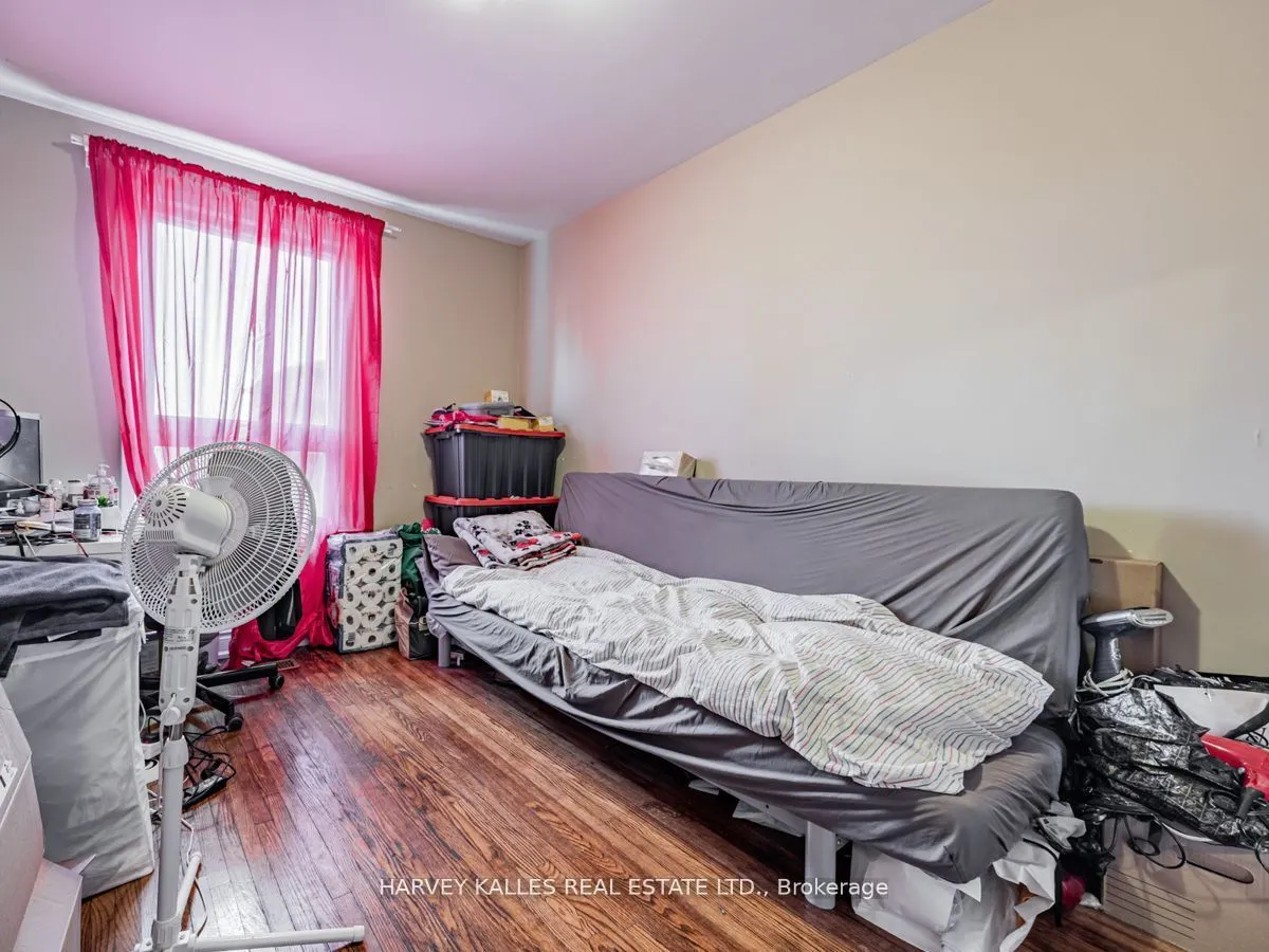 561-563 Danforth Road