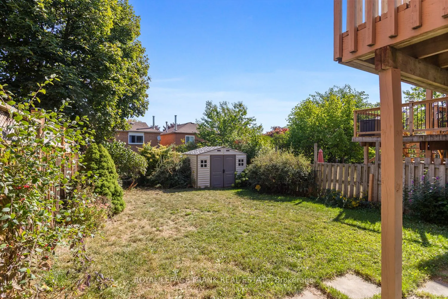 35 Fernbank Place