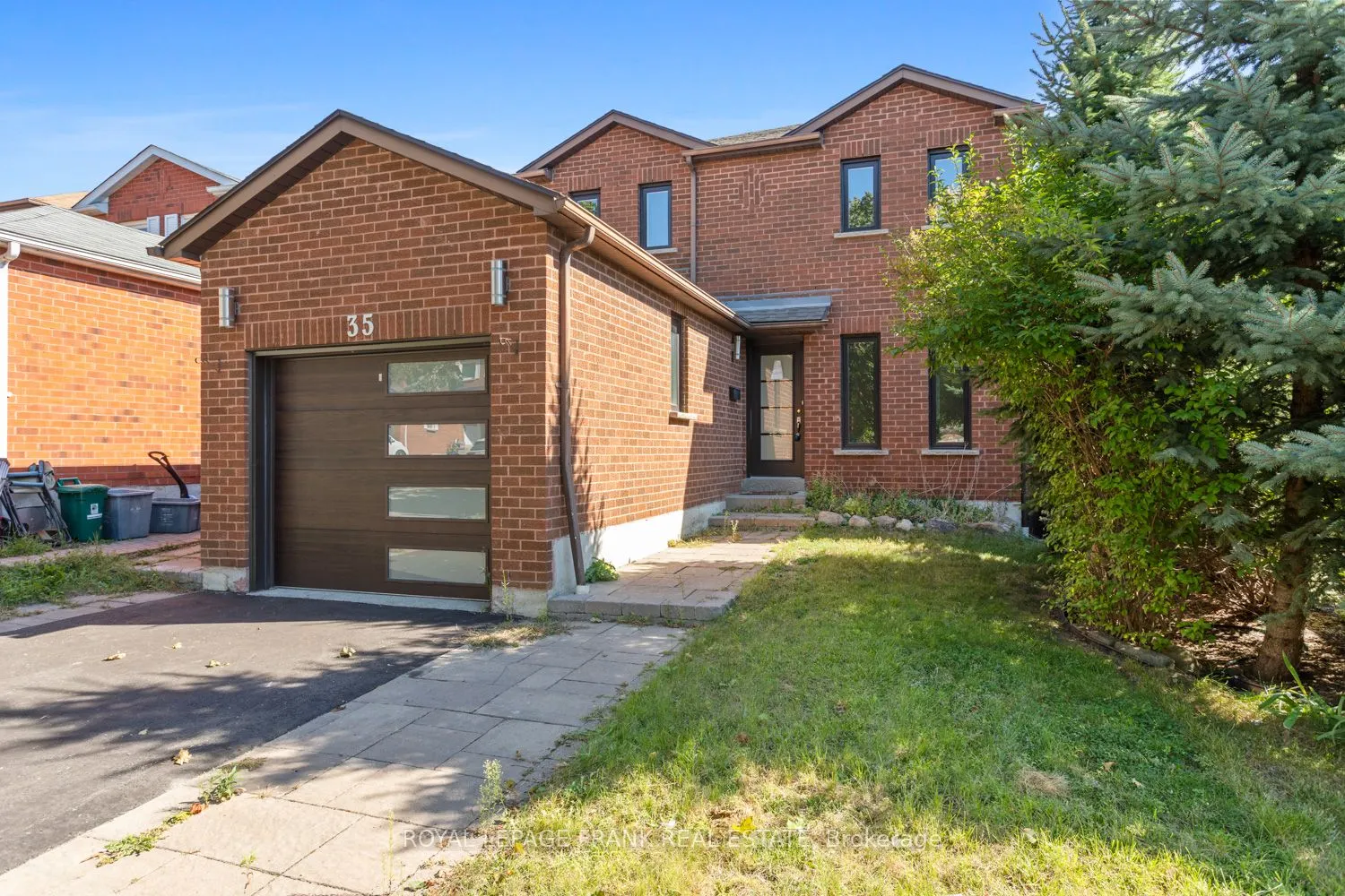 35 Fernbank Place
