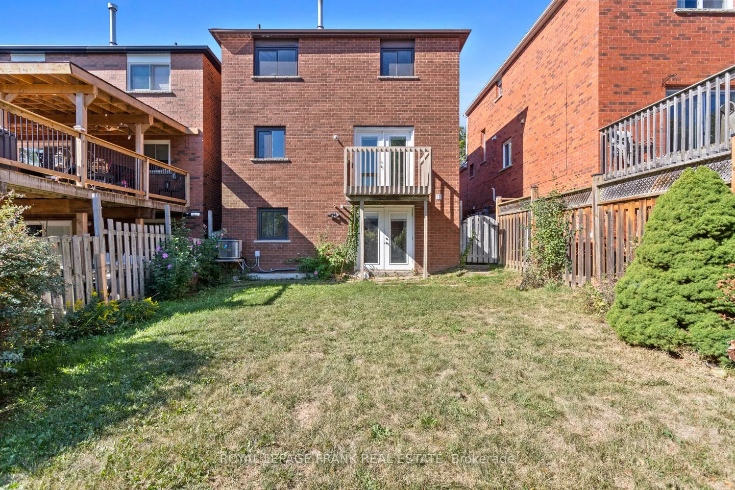 35 Fernbank Place