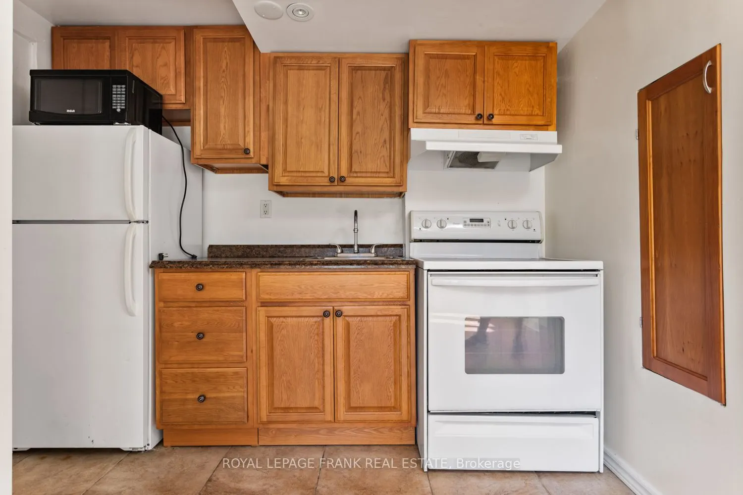 35 Fernbank Place