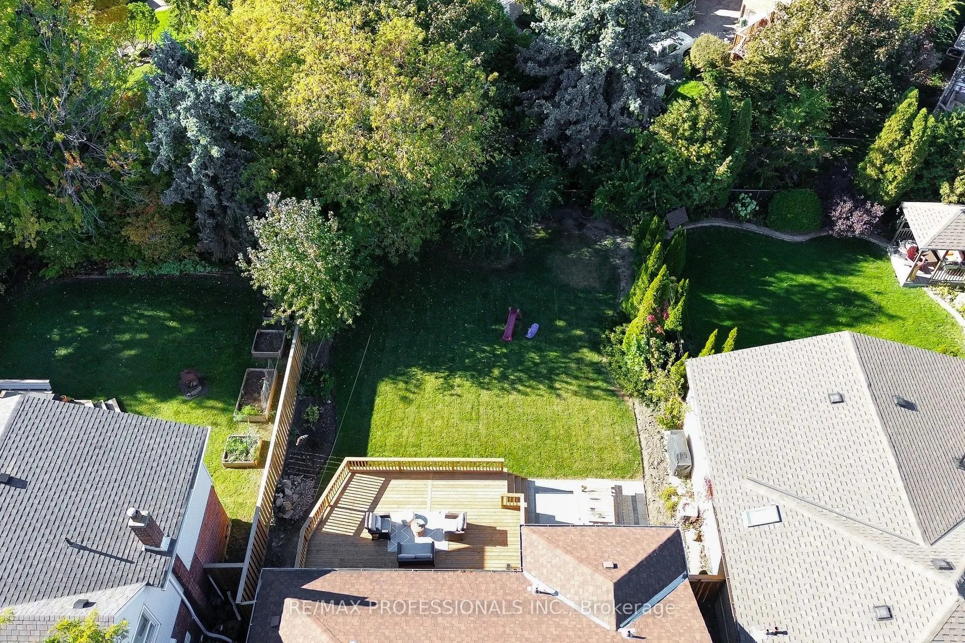 146 Pinegrove Avenue