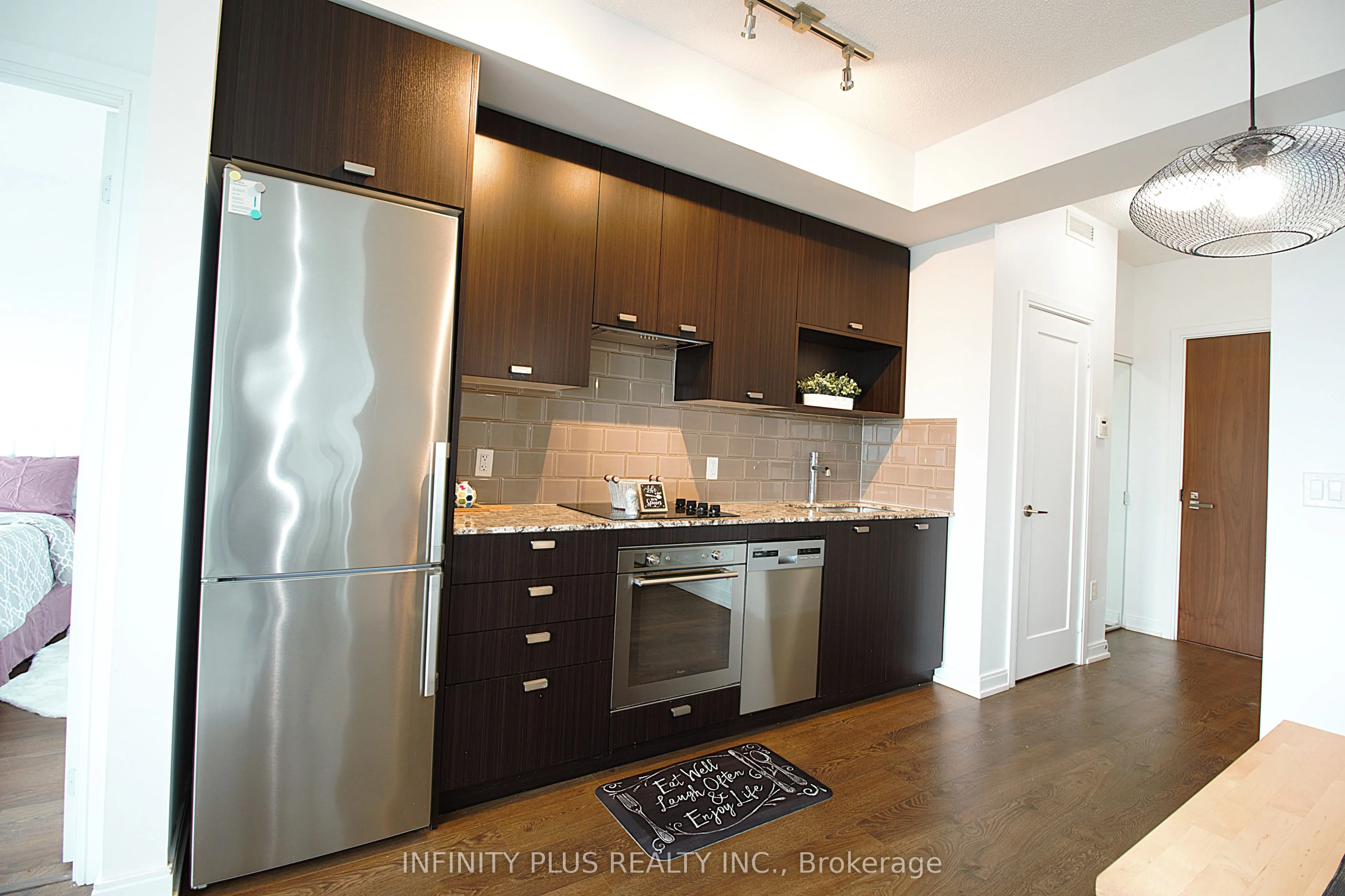 275 Village Green Square, #3419