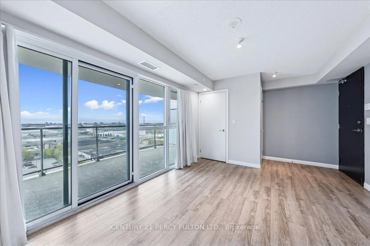 2150 Lawrence Avenue E, #1503