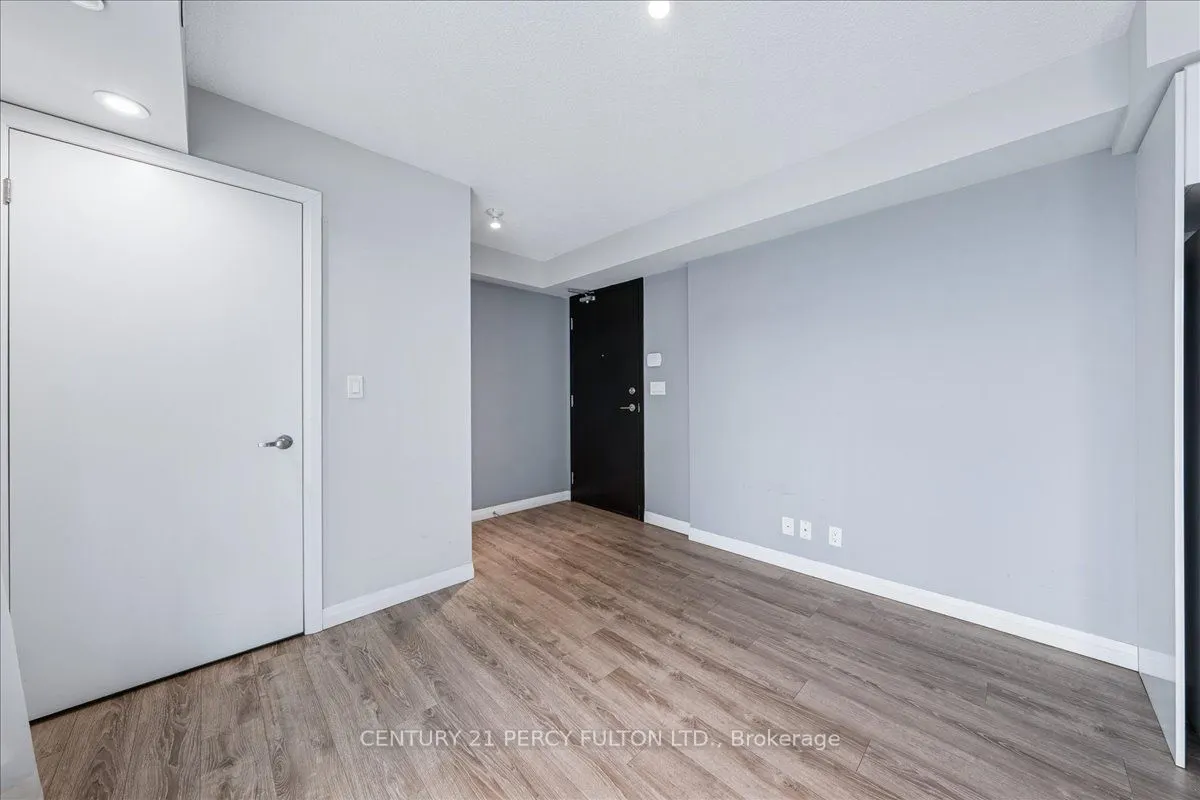 2150 Lawrence Avenue E, #1503