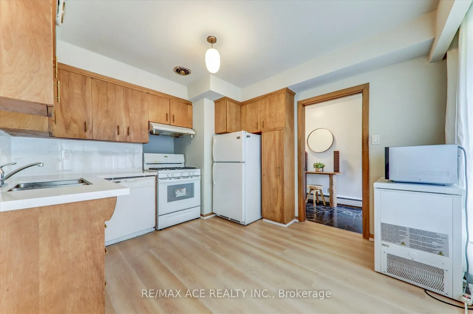 77 Perivale Crescent