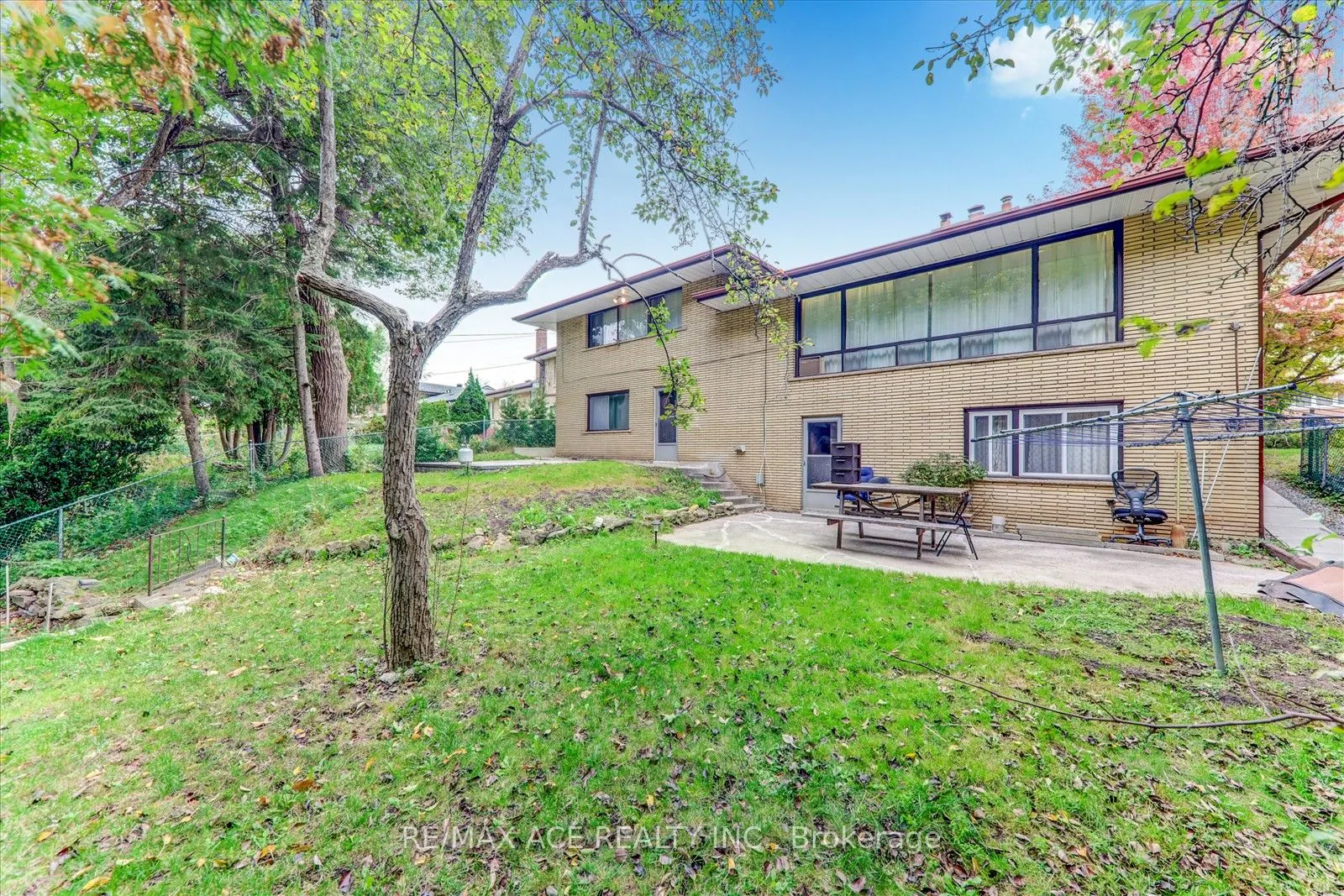 77 Perivale Crescent