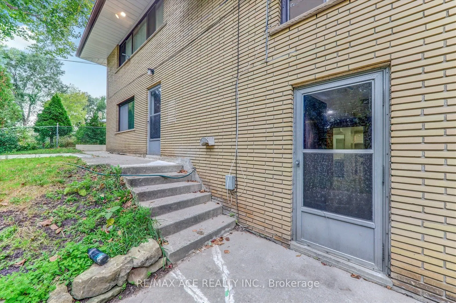 77 Perivale Crescent
